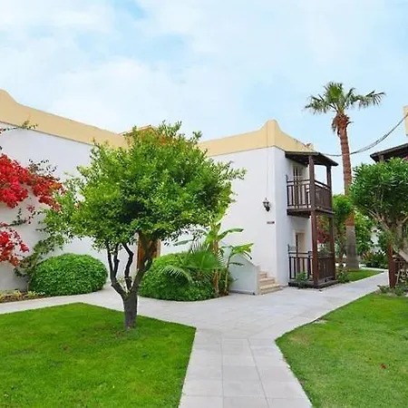 מלון Bitez Garden Life