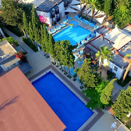 Bitez Garden Life 4*