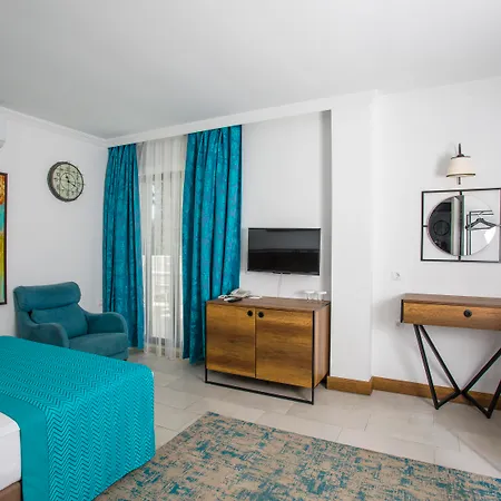 Bitez Garden Life 4*