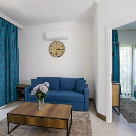 Bitez Garden Life 4*