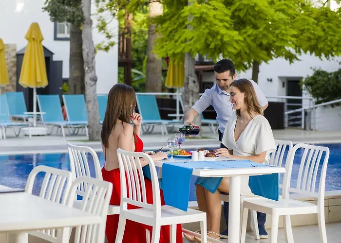 호텔 Bitez Garden Life 4*