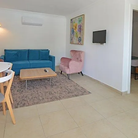 Bitez Garden Life 4*