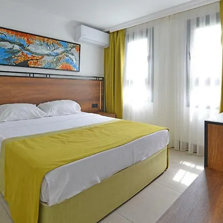 Bitez Garden Life 4*